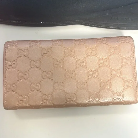 GUCCI Bifold Long Wallet Lovely Heart Signature Shima Leather Metallic